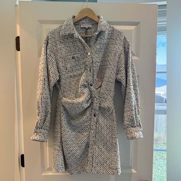 En Saison Dresses & Skirts - En Saison ruched shirt dress